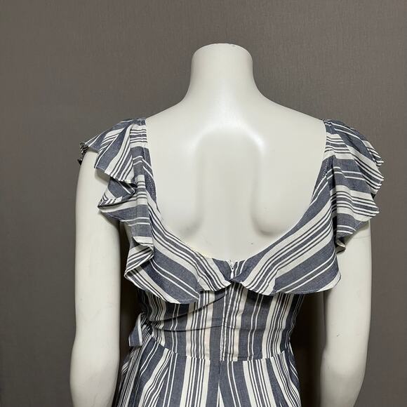 Entro Blueish Gray Striped Cold Shoulder Ruffle Romper Sz-Small - Picture 7 of 9